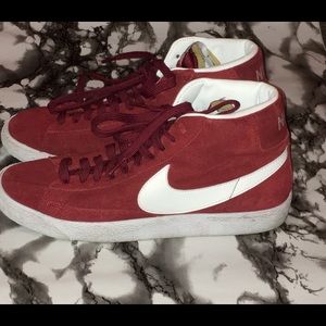 Nike SB Blazer Red